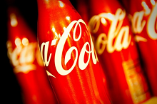 摩根大通股票交易分析将可口可乐的评级下调至中性；百事可乐