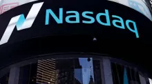 纽约证券交易所数据行情刺激因素令华尔街早盘上涨。纳斯达克，标准普尔记录