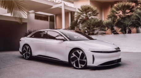 电动汽车初创公司 Lucid 下调 2022 年汽车产量预测，导致股价暴跌